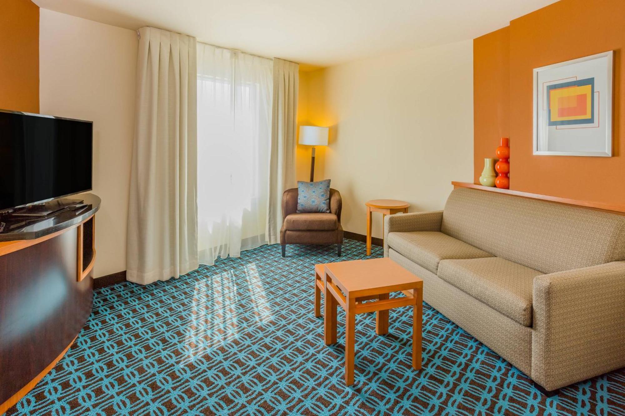 Fairfield Inn And Suites טורלוק מראה חיצוני תמונה