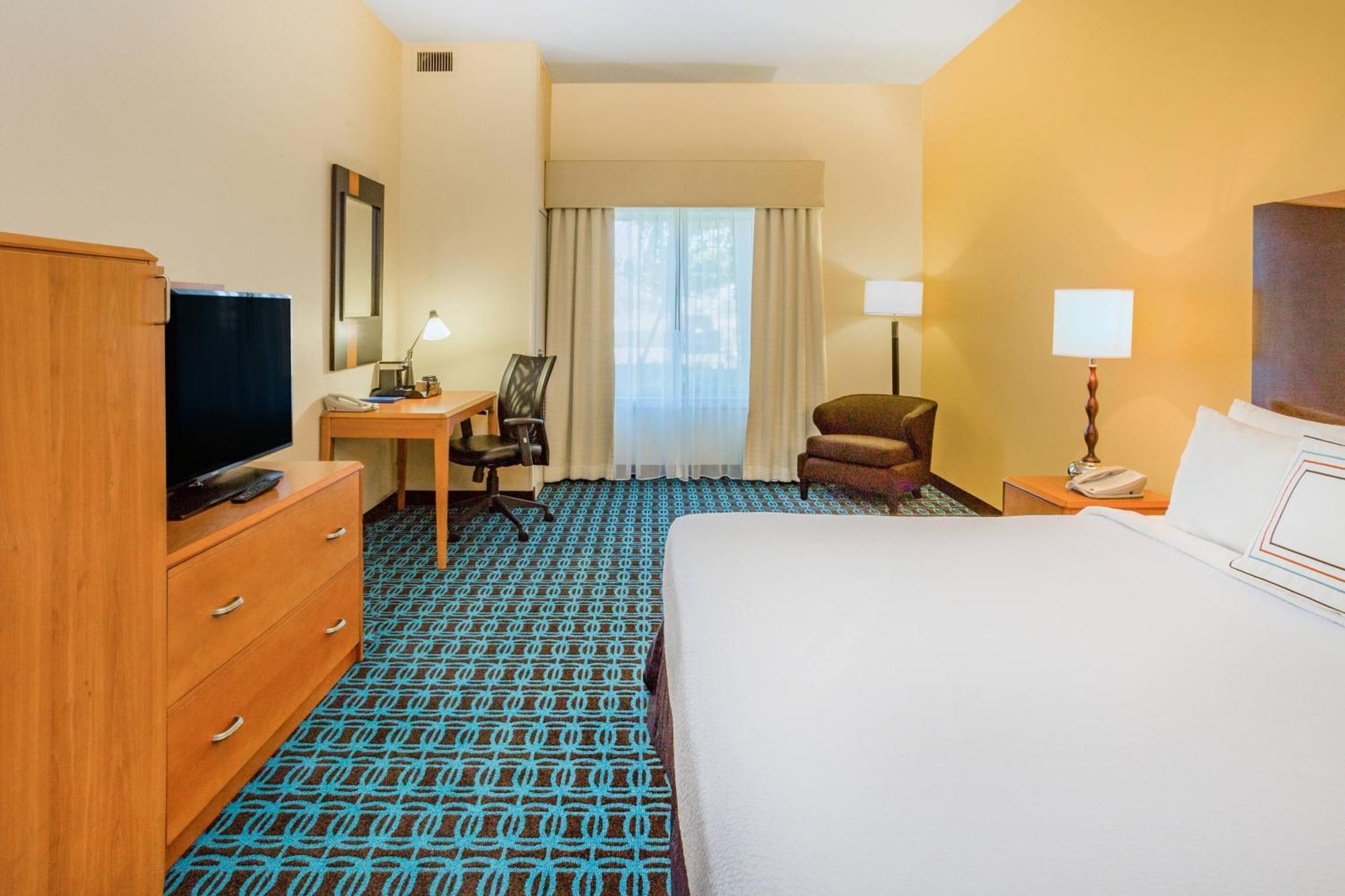 Fairfield Inn And Suites טורלוק מראה חיצוני תמונה
