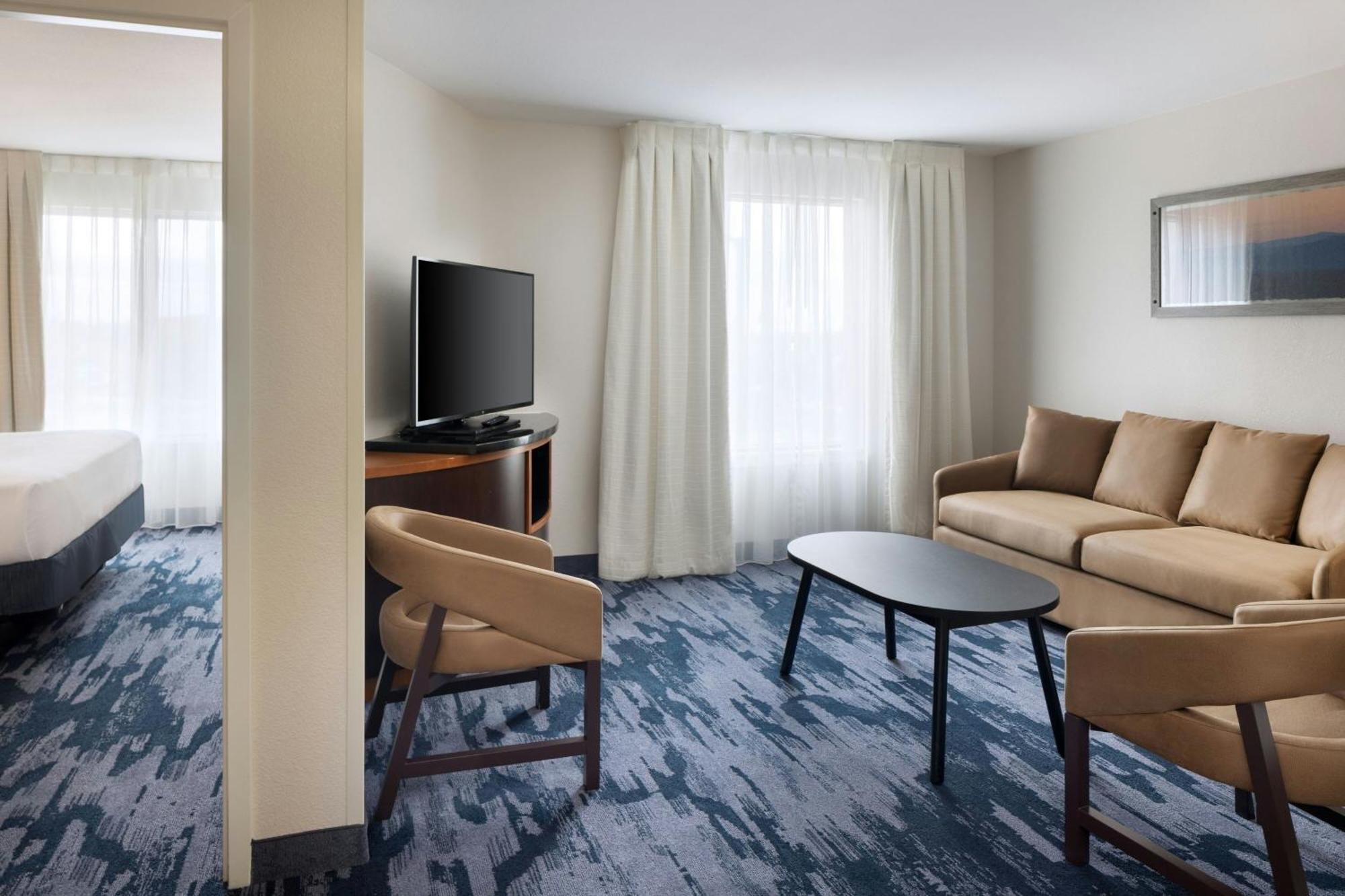 Fairfield Inn And Suites טורלוק מראה חיצוני תמונה